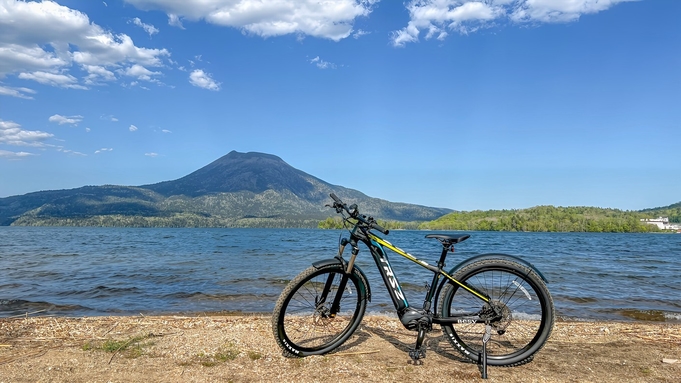 【阿寒湖周辺をサイクリング】電動アシスト自転車1時間利用券付きプラン／料理茶屋にて特別会席「蒼風膳」